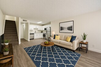 Building Photo - Las Casitas