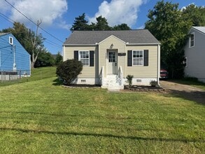 Building Photo - 1133 Fair Dr