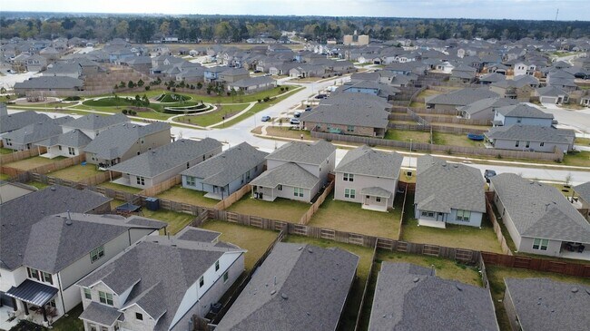 Foto del edificio - 15345 Dapple Blf Ln