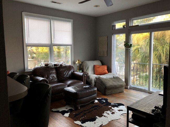 Photo - 187 Coming St Apartments