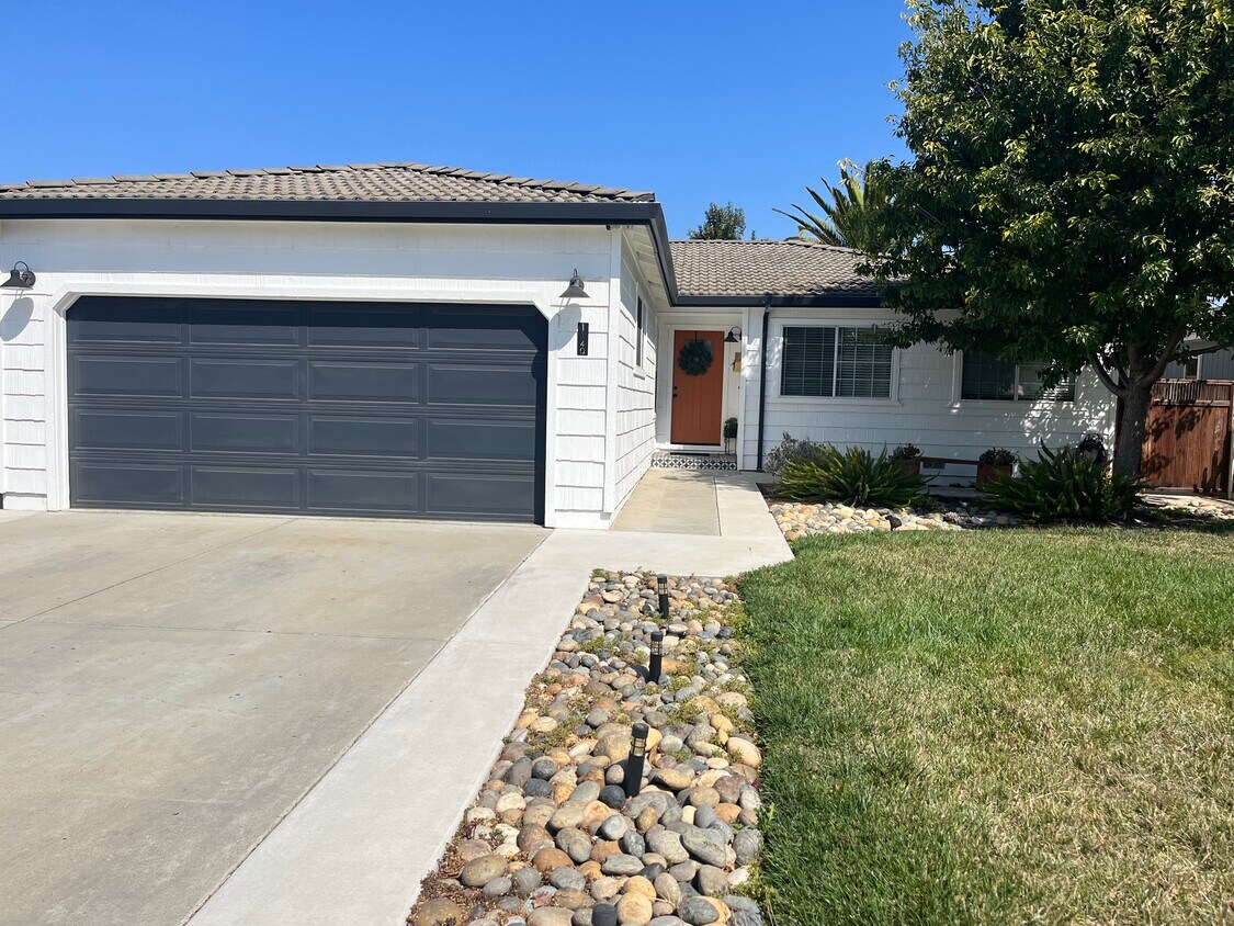 1140 Jan Ave, Hollister, CA 95023 House Rental in Hollister, CA
