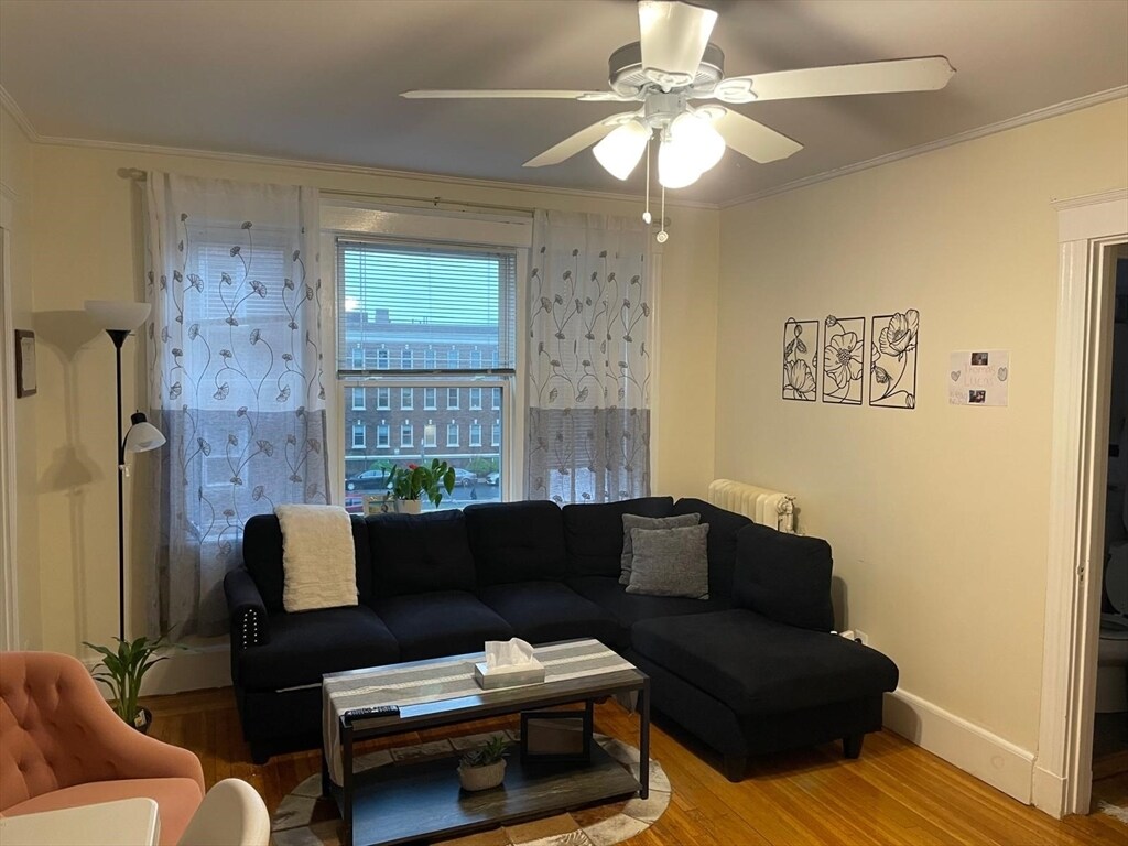 Foto principal - 1607 Commonwealth Ave