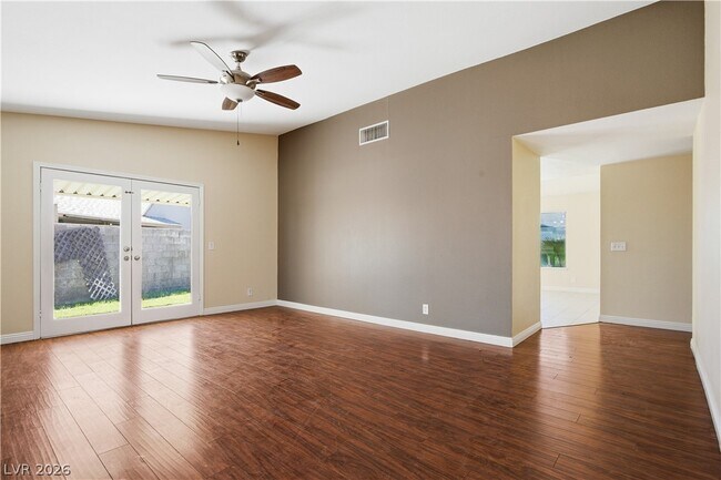 Building Photo - 5221 Percheron St