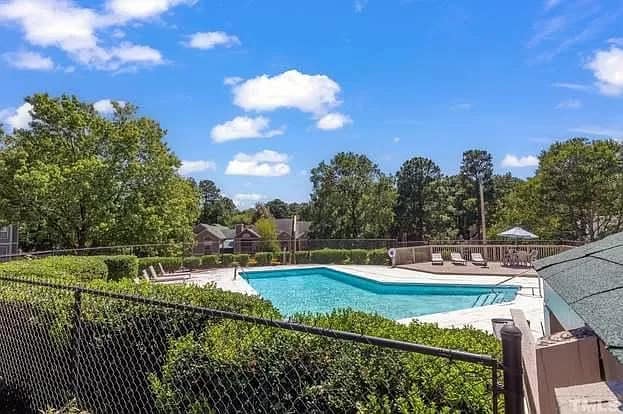 Room in Condo on Chimney Ridge Pl - Room in Condo on Chimney Ridge Pl