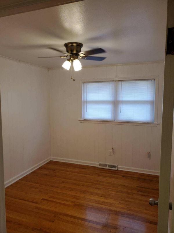 Building Photo - 2201 Pinehurst Ave, Charleston, SC 29414