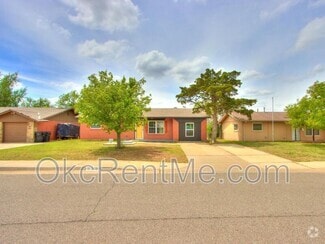 Building Photo - 2701 Yorkshire Ave