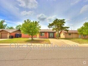 Building Photo - 2701 Yorkshire Ave