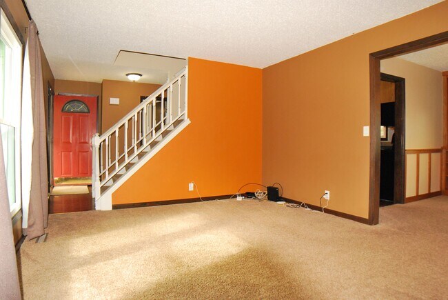 Building Photo - 627 Bartlet Ct NW