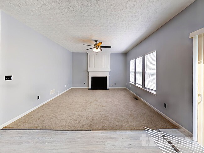 Foto del edificio - 209 Greenland Ct