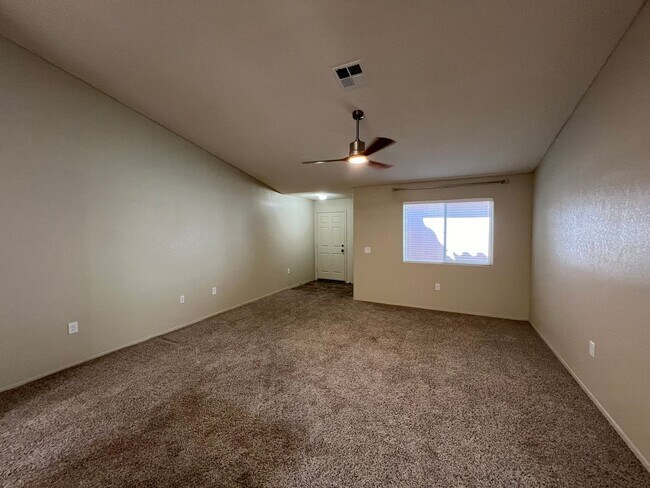 Foto del edificio - 3063 S Todd Ave