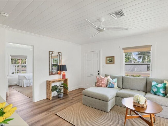 Foto del edificio - 2082 Webber St