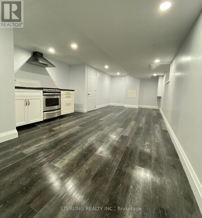 Building Photo - 79 Nassau St