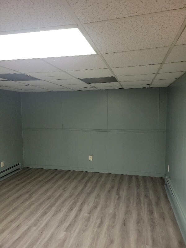 Building Photo - 502 Lowell St