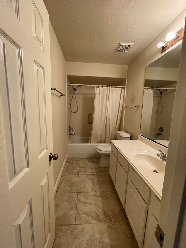 Foto del edificio - 17730 Mystic Bluff Ln