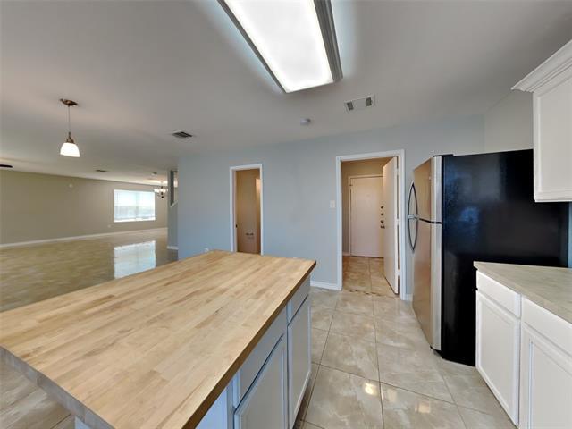 Foto del edificio - 10408 Woodruff Ct