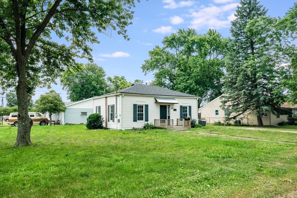 Primary Photo - 2 Bedroom / 2 Bathroom House in Tuscola