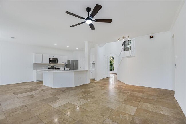 Building Photo - 2103 Kimra Ln