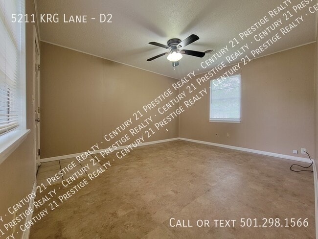 Building Photo - 5211 KRG Lane Unit D-2