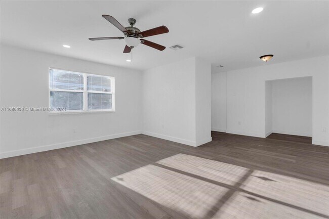 Building Photo - 3051 NW 77th St
