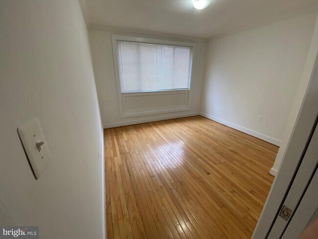 Foto del edificio - 2838 Hartford St SE