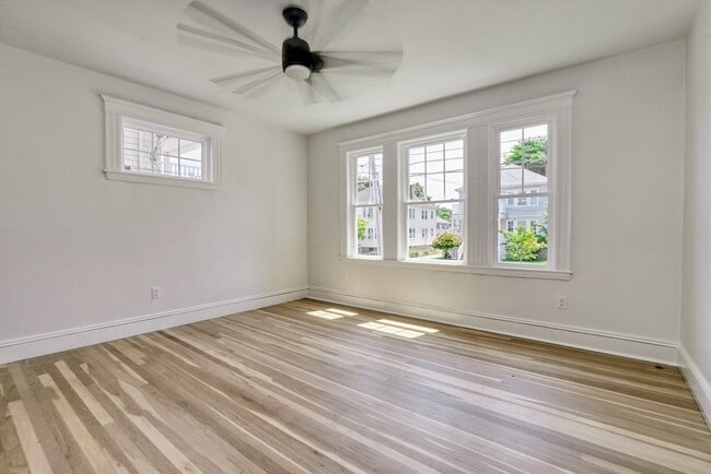 Building Photo - 275 Roslindale Ave