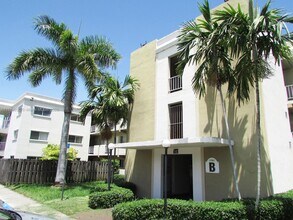 Building Photo - 7701 SW 88th St