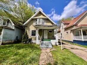 Building Photo - 4129 Vermaas Ave