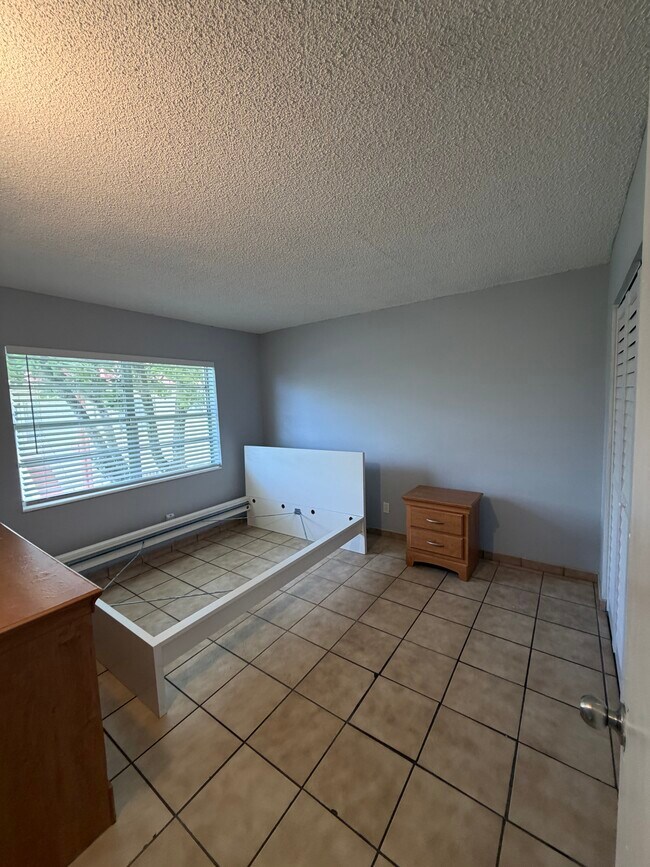 Foto del edificio - 12831 SW 43rd Dr