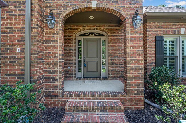 Building Photo - 1221 Lake Point Vista