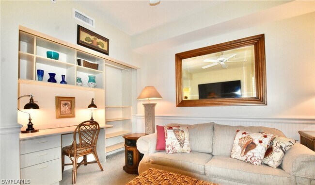 Foto del edificio - 430 Cove Tower Dr