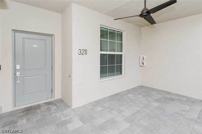 Foto del edificio - 5467 Double Eagle Cir