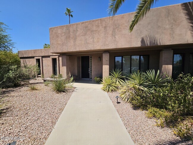 Foto del edificio - 9450 N 35th St
