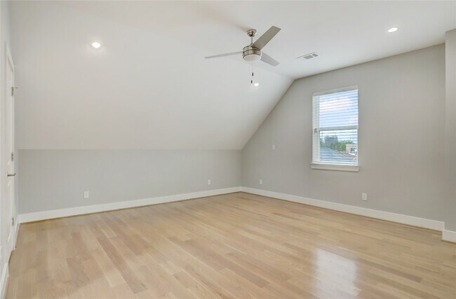 Foto del edificio - 1716 Rosewood St