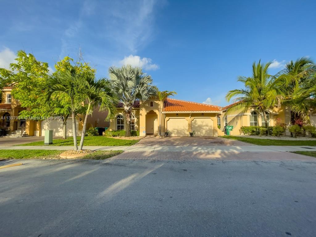 2821 SW 152nd Ct, Miami, FL 33185 House for Rent in Miami, FL