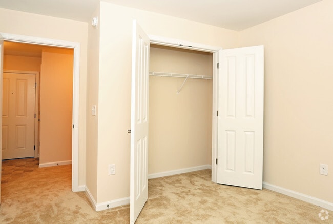 Interior Photo - Forrest Pines Sr