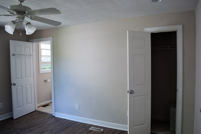 Fotografía del edificio - 18 Morrison Ave