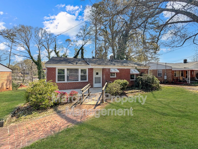 Photo - 623 Old Augusta Road