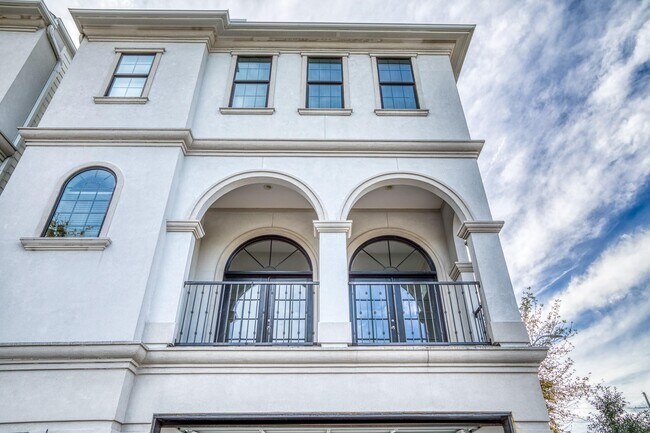Foto del edificio - 5717 Winsome Ln