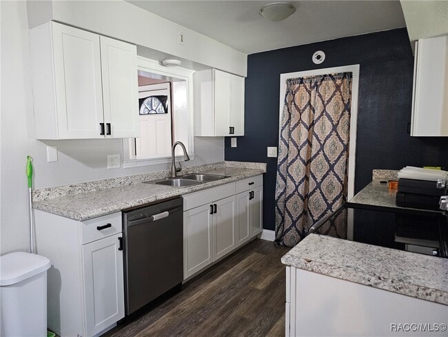 Building Photo - 5 N Adams St