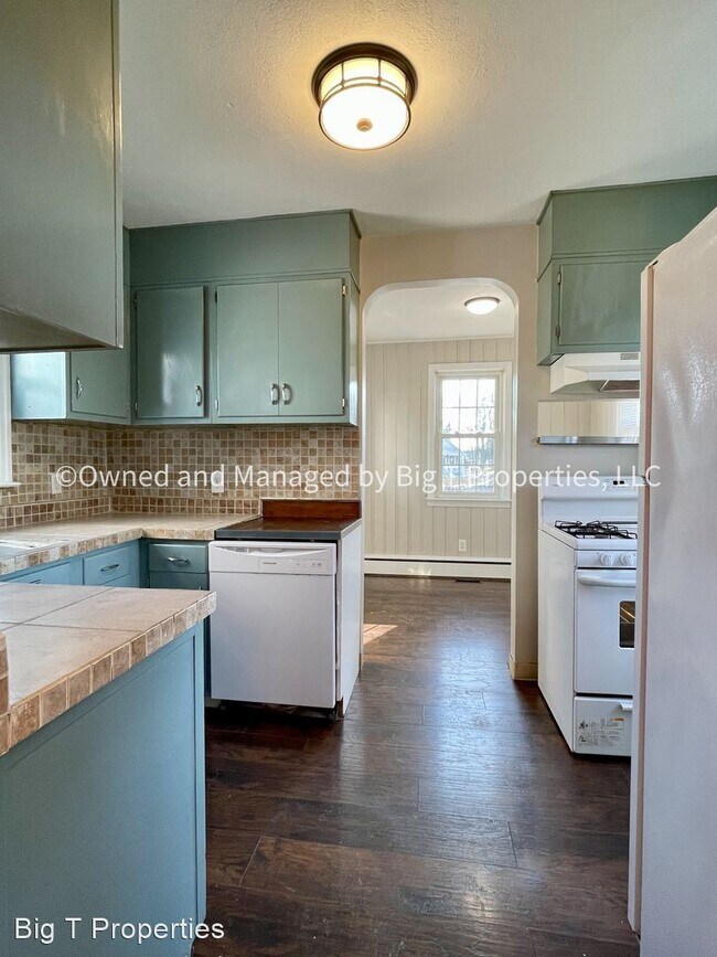 Building Photo - 4 br, 1 bath House - 1201 New St