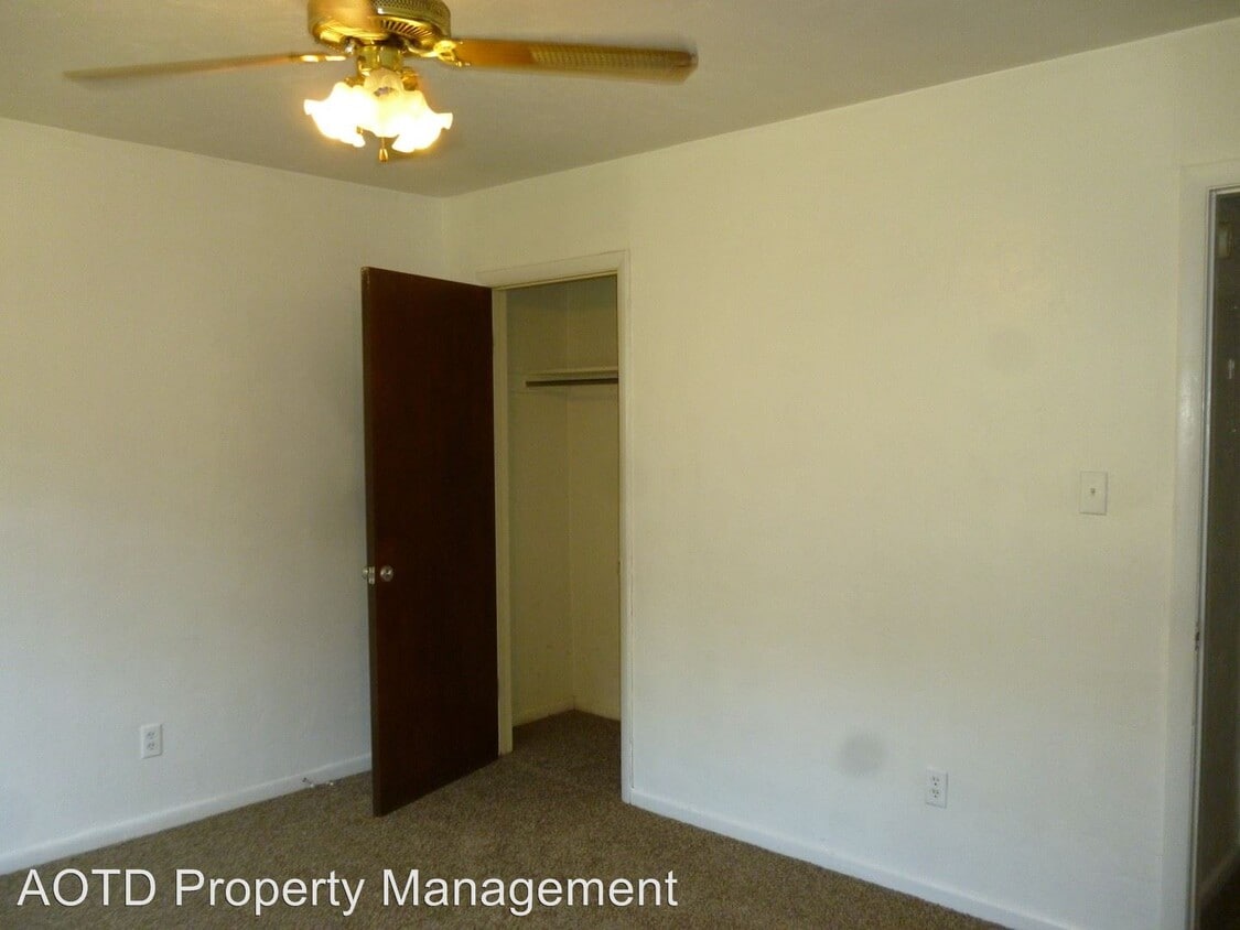 Building Photo - 814 Arkansas St