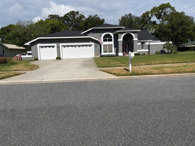 Foto del edificio - 18561 Winding Oaks Blvd