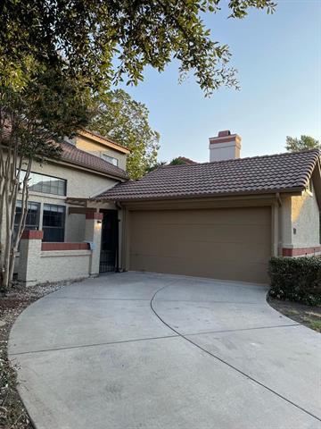 Primary Photo - 633 Fiesta Cir