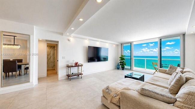 Foto del edificio - 3140 S Ocean Dr