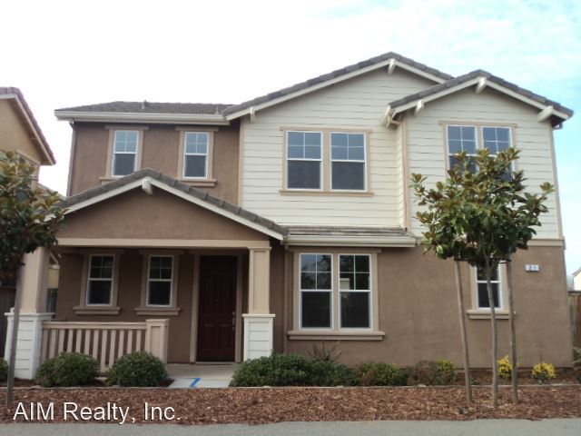Primary Photo - 3 br, 2.5 bath House - 27 CRYSTALWOOD CIRCLE