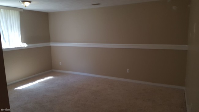 Building Photo - 9631 Little Creek Ct