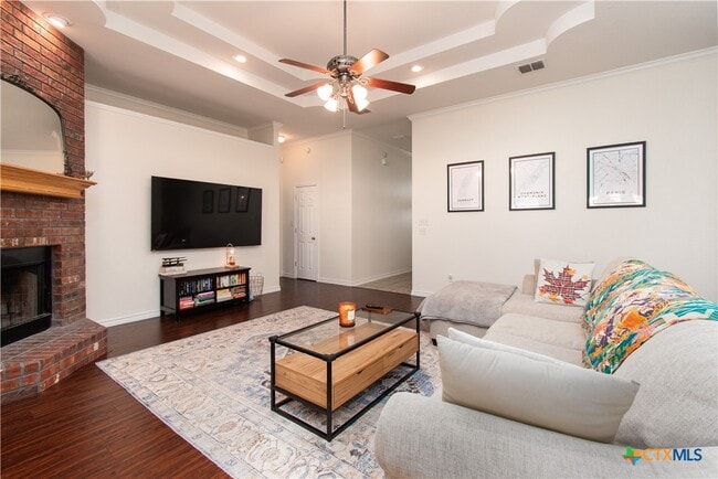 Building Photo - 103 Corral Ct