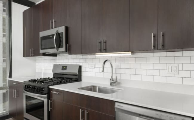 Foto del edificio - 58 E 14th St