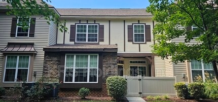 Building Photo - 107 Herons Cove