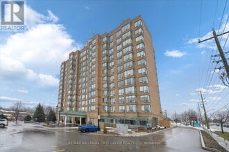 Building Photo - 711 Rossland Rd E